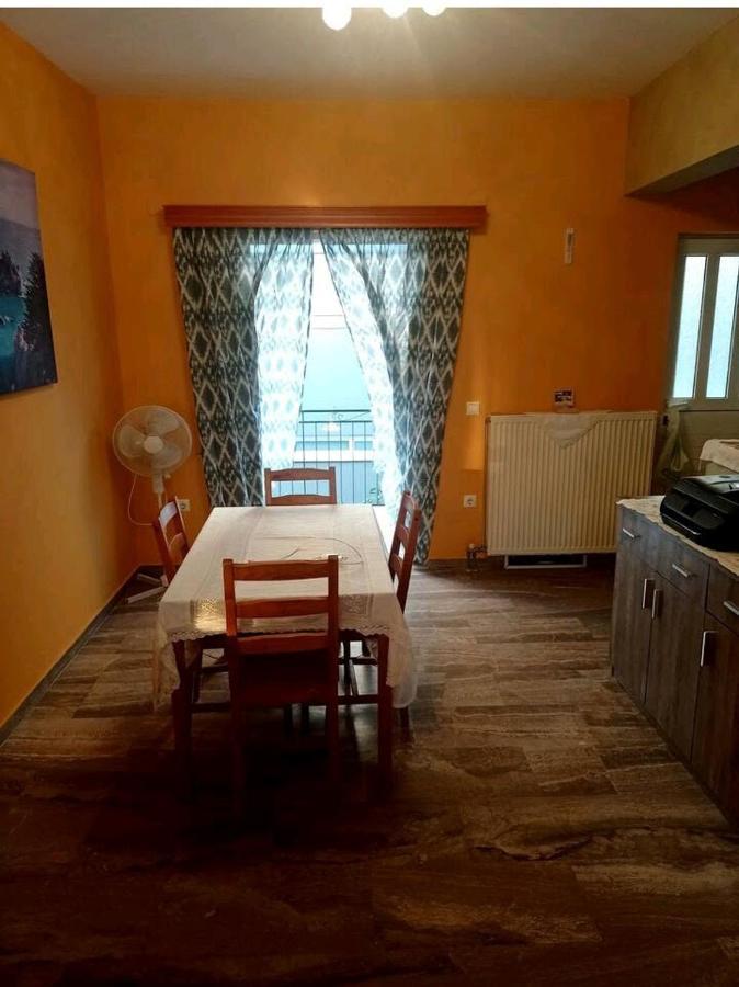 Όμορφο Και Ευρύχωρο Διαμέρισμα Με Θέα! Appartamento Nauplia Esterno foto
